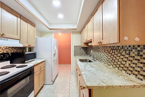 Condo in Casselberry, Florida, 1 bedroom  № 1520878 - photo 16
