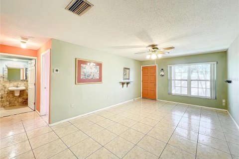 Condo in Casselberry, Florida, 1 bedroom  № 1520878 - photo 10