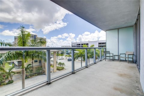 Condo in Hallandale Beach, Florida, 2 bedrooms  № 1739673 - photo 28