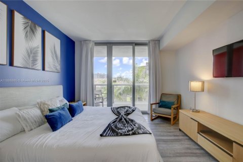 Condo in Hallandale Beach, Florida, 2 bedrooms  № 1739673 - photo 16