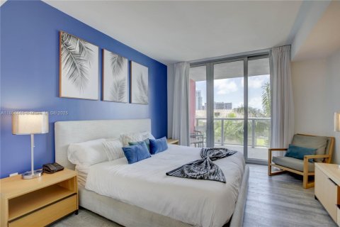 Condo in Hallandale Beach, Florida, 2 bedrooms  № 1739673 - photo 15