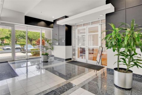 Commercial property in Orlando, Florida 151.15 sq.m. № 2218975 - photo 4