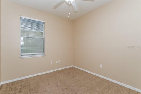 Villa ou maison à louer à New Port Richey, Floride: 4 chambres, 182.83 m2 № 2100443 - photo 13
