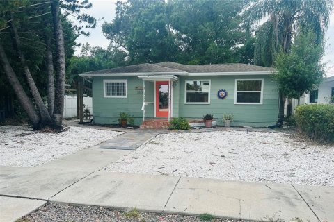 Casa en Gulfport, Florida 2 dormitorios, 76.92 m2 № 2291311