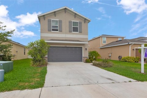 House in Wesley Chapel, Florida 3 bedrooms, 191.29 sq.m. № 1665769 - photo 1