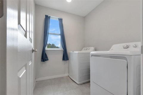 House in Wesley Chapel, Florida 3 bedrooms, 191.29 sq.m. № 1665769 - photo 17