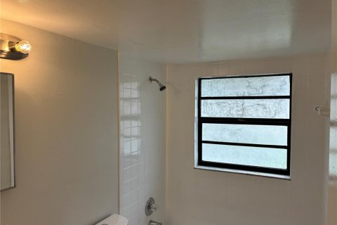 Appartement à louer à Tampa, Floride: 2 chambres, 83.61 m2 № 2308522 - photo 8