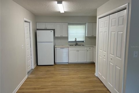 Appartement à louer à Tampa, Floride: 2 chambres, 83.61 m2 № 2308522 - photo 4