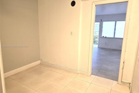 Copropriété à vendre à Miami Beach, Floride: 1 chambre, 41.53 m2 № 1932988 - photo 6