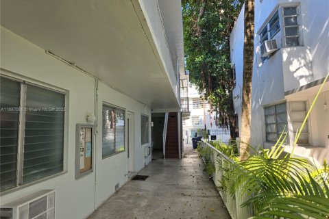 Copropriété à vendre à Miami Beach, Floride: 1 chambre, 41.53 m2 № 1932988 - photo 2