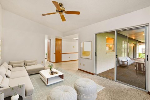 House in Orlando, Florida 3 bedrooms, 151.9 sq.m. № 1789473 - photo 18