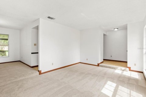 House in Orlando, Florida 3 bedrooms, 151.9 sq.m. № 1789473 - photo 10