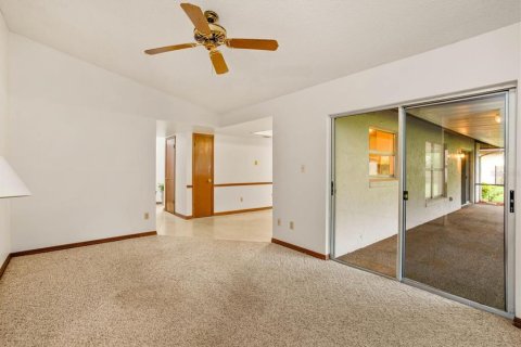House in Orlando, Florida 3 bedrooms, 151.9 sq.m. № 1789473 - photo 19