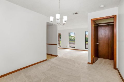 House in Orlando, Florida 3 bedrooms, 151.9 sq.m. № 1789473 - photo 13