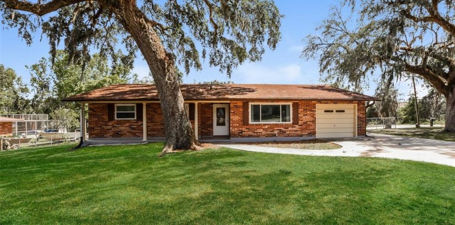 Casa en Leesburg, Florida 3 dormitorios, 147.71 m2 № 1653898