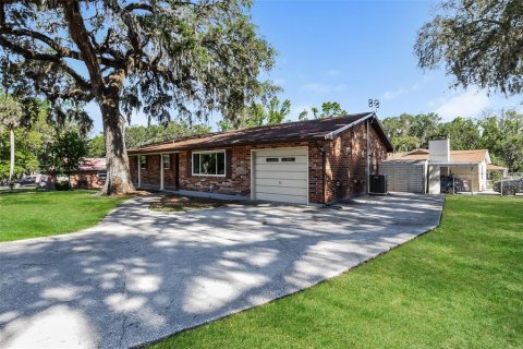 Casa en venta en Leesburg, Florida, 3 dormitorios, 147.71 m2 № 1653898 - foto 2