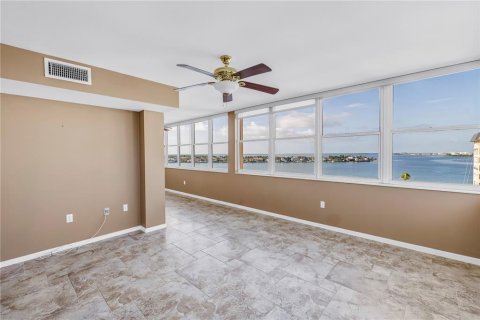 Condominio en venta en Saint Petersburg, Florida, 2 dormitorios, 163.51 m2 № 1852934 - foto 24