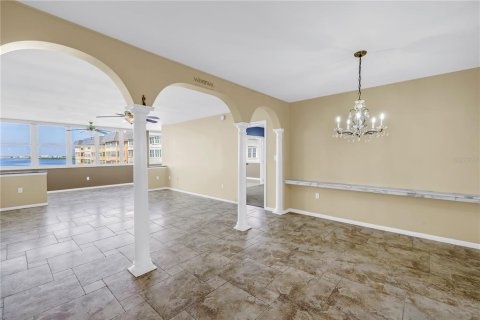 Condominio en venta en Saint Petersburg, Florida, 2 dormitorios, 163.51 m2 № 1852934 - foto 12
