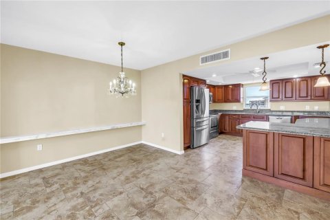Condominio en venta en Saint Petersburg, Florida, 2 dormitorios, 163.51 m2 № 1852934 - foto 6