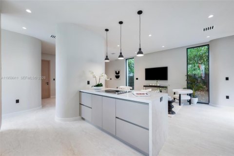 Touwnhouse à vendre à Miami, Floride: 4 chambres, 210.42 m2 № 2030095 - photo 8