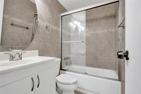 Condominio en venta en Plantation, Florida, 2 dormitorios, 104.05 m2 № 2033336 - foto 29