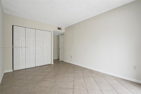 Condominio en venta en Plantation, Florida, 2 dormitorios, 104.05 m2 № 2033336 - foto 24