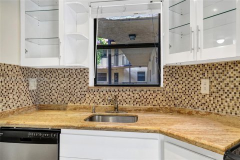 Condominio en venta en Plantation, Florida, 2 dormitorios, 104.05 m2 № 2033336 - foto 6