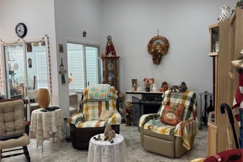 Casa en venta en Homestead, Florida, 2 dormitorios, 109.9 m2 № 2382405 - foto 9