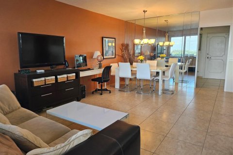 Condominio en venta en Fort Lauderdale, Florida, 1 dormitorio, 74.32 m2 № 2088385 - foto 15
