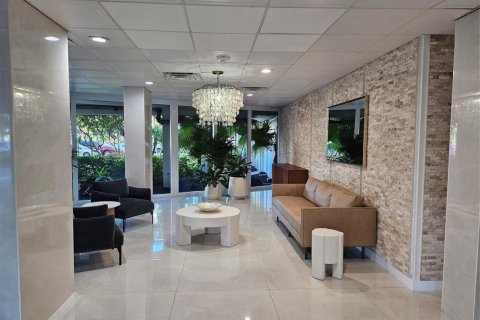 Condominio en venta en Fort Lauderdale, Florida, 1 dormitorio, 74.32 m2 № 2088385 - foto 8