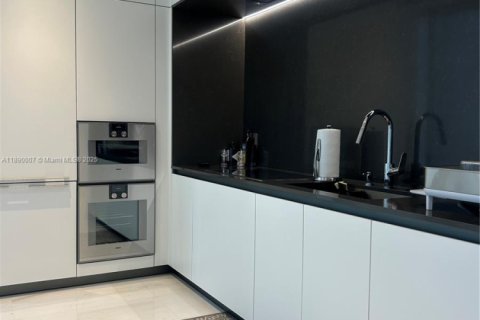 Снять в аренду кондоминиум в Майами, Флорида 1 спальня, 79.25м2, № 1945405 - фото 6