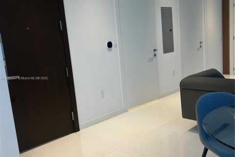 Снять в аренду кондоминиум в Майами, Флорида 1 спальня, 79.25м2, № 1945405 - фото 7