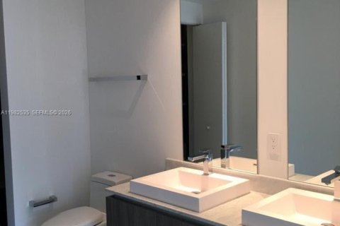 Condo in Miami, Florida, 1 bedroom  № 2052954 - photo 14