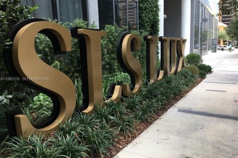 Condo in Miami, Florida, 1 bedroom  № 2052954 - photo 21