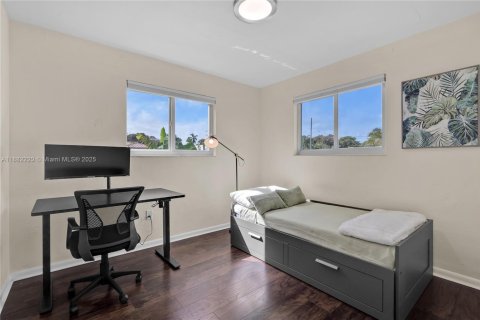 Appartement à louer à Biscayne Park, Floride: 2 chambres, 78.04 m2 № 1930262 - photo 9