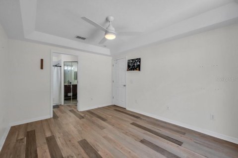 Casa en venta en Fish Hawk, Florida, 4 dormitorios, 190.54 m2 № 1741073 - foto 10