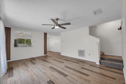 Casa en venta en Fish Hawk, Florida, 4 dormitorios, 190.54 m2 № 1741073 - foto 8