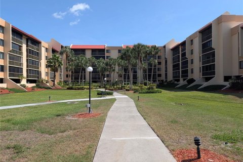 Condo in Port Charlotte, Florida, 1 bedroom  № 2210629