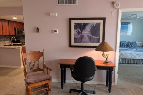 Copropriété à vendre à Port Charlotte, Floride: 1 chambre, 58.9 m2 № 2210629 - photo 7