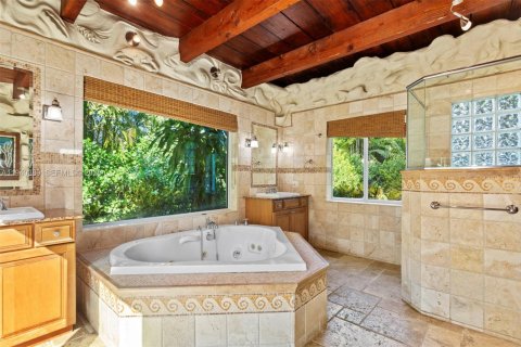 Villa ou maison à louer à Miami, Floride: 3 chambres, 239.78 m2 № 1999716 - photo 13