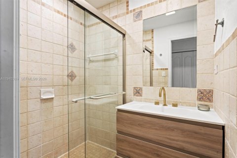 Villa ou maison à louer à Miami, Floride: 3 chambres, 239.78 m2 № 1999716 - photo 16