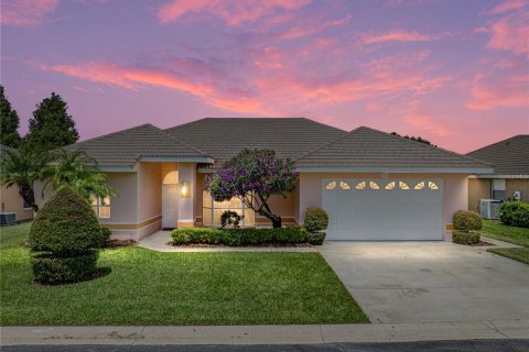 Villa ou maison à vendre à Auburndale, Floride: 3 chambres, 160.63 m2 № 1849537 - photo 1