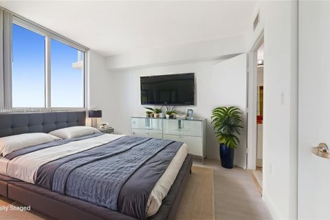 Купить кондоминиум в Майами, Флорида 2 спальни, 79.62м2, № 2019067 - фото 7