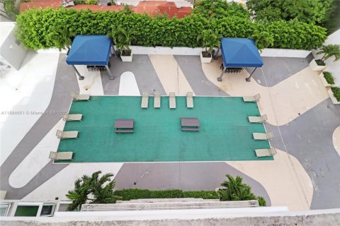 Купить кондоминиум в Майами, Флорида 2 спальни, 79.62м2, № 2019067 - фото 17