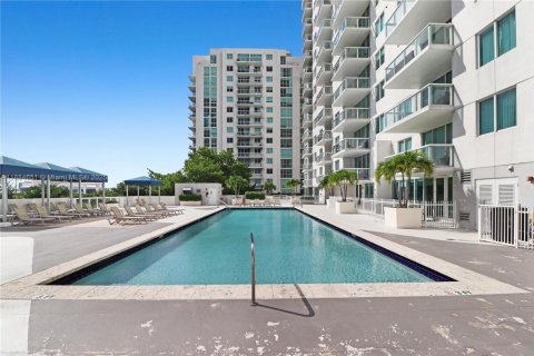 Купить кондоминиум в Майами, Флорида 2 спальни, 79.62м2, № 2019067 - фото 20