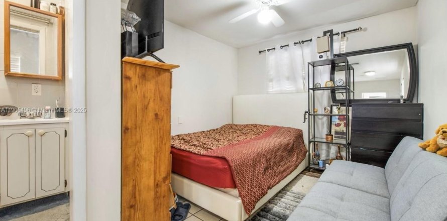 Студия в Майами, Флорида № 1956165