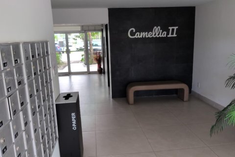 Condo in Miami, Florida, 2 bedrooms  № 1930702 - photo 23