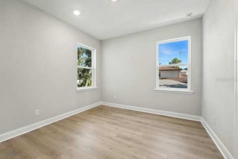 Casa en venta en Orlando, Florida, 4 dormitorios, 249.44 m2 № 1614086 - foto 22