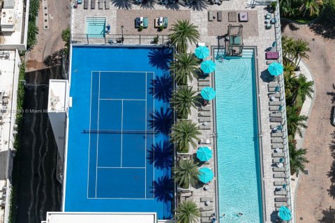 Condo in Hollywood, Florida, 2 bedrooms  № 1830853 - photo 26