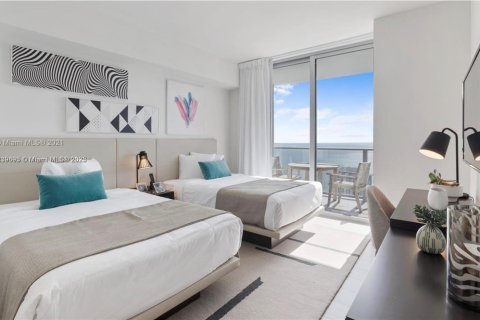 Condo in Hollywood, Florida, 2 bedrooms  № 1830853 - photo 18